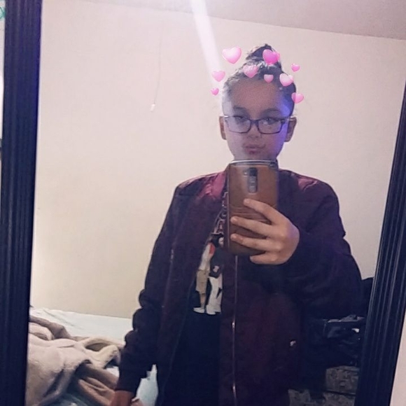 Meet your Posher, Ciara - Picture 1 of 1